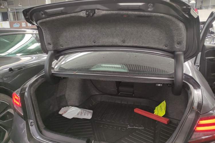 Used Honda Accord 2018 Rui Hybrid 2.0L Rui Ling Edition China VI Trunk