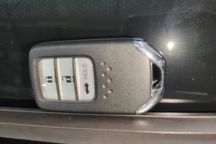 Used Honda Accord 2018 260TURBO Luxury Edition China VI Vehicle Key