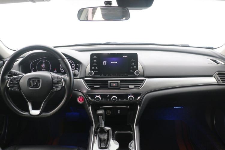 Used Honda Accord 2018 260TURBO Luxury Edition China VI Interior 1