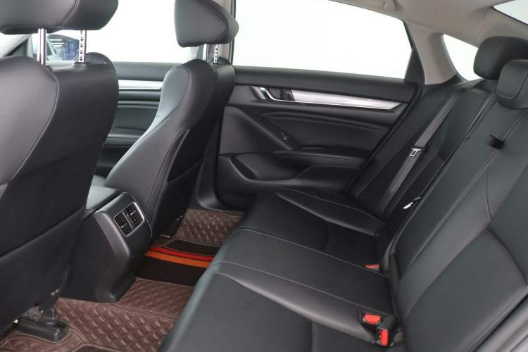 Used Honda Accord 2018 260TURBO Luxury Edition China VI Interior 5