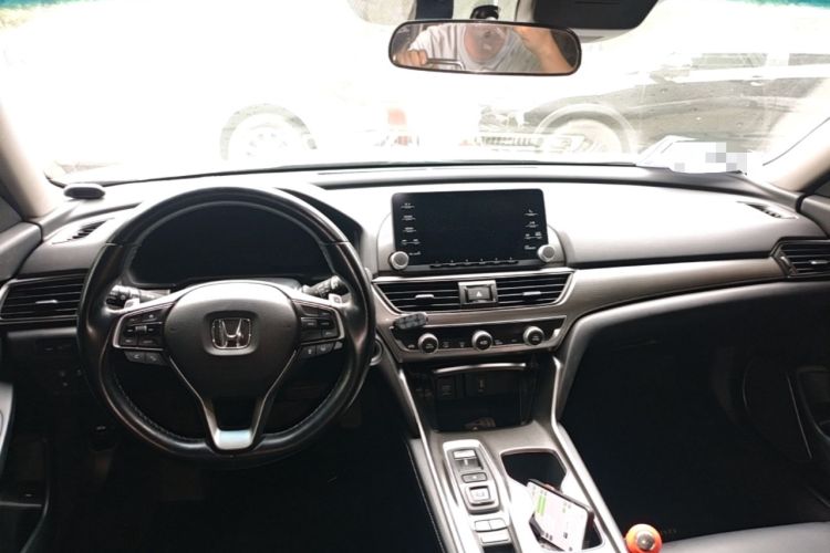 Used Honda Accord 2018 Rui Hybrid 2.0L Rui Ling Edition China VI Center Console