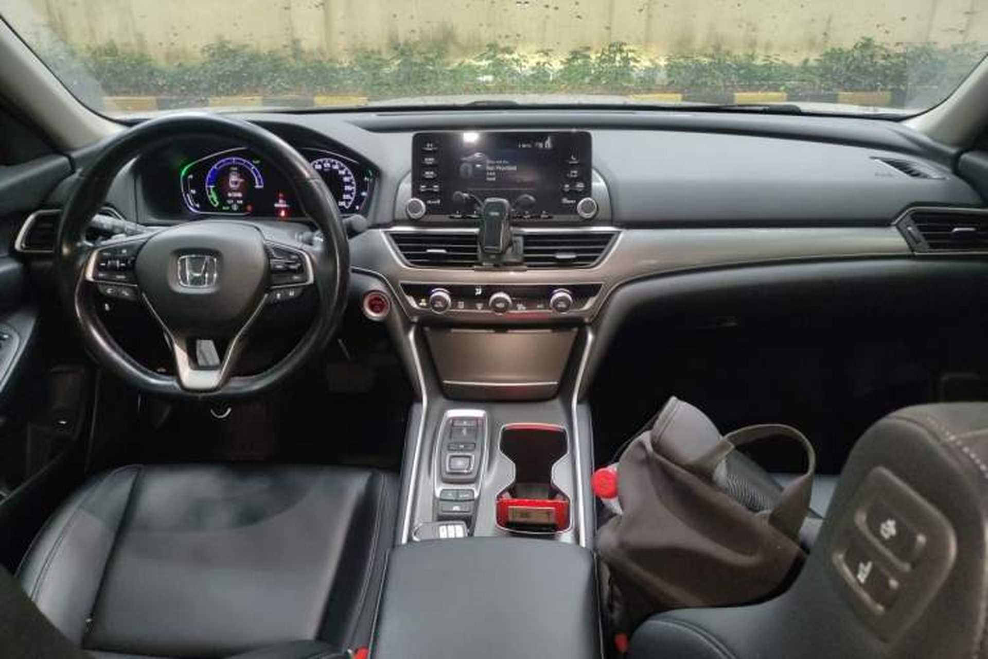 Used Honda Accord 2018 Rui Hybrid 2.0L Rui Ling Edition China VI Center Console