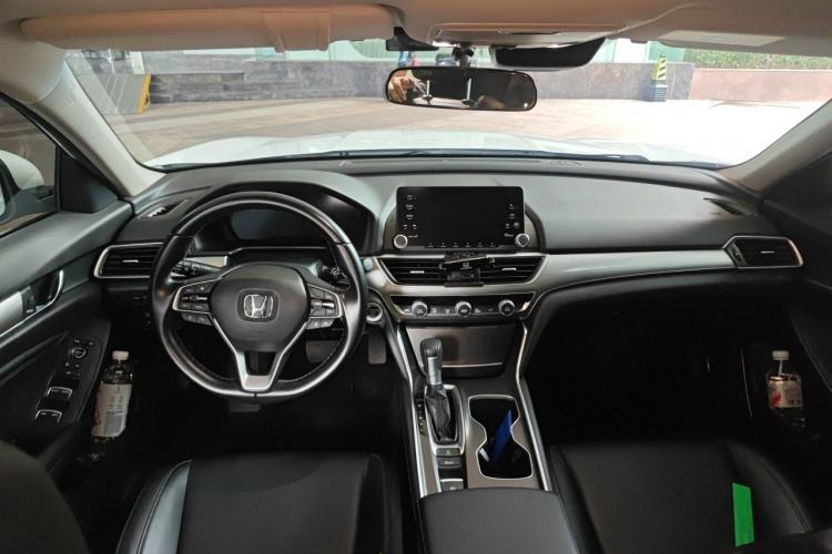 Used Honda Accord 2018 260TURBO Luxury Edition China VI Center Console