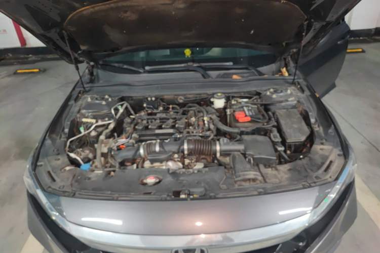 Used Honda Accord 2018 260TURBO Elite Edition China VI Engine Bay