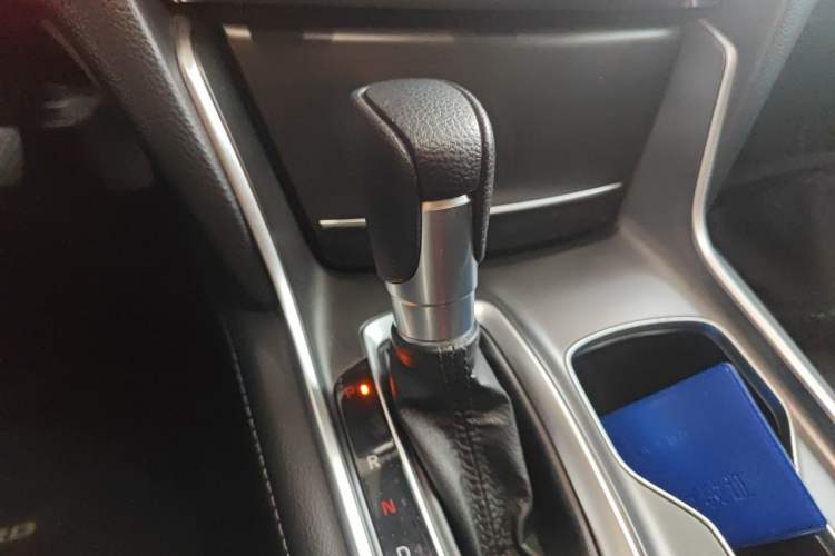 Used Honda Accord 2018 260TURBO Luxury Edition China VI Gear Lever