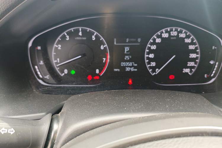 Used Honda Accord 2018 260TURBO Elite Edition China V Odometer Close Up