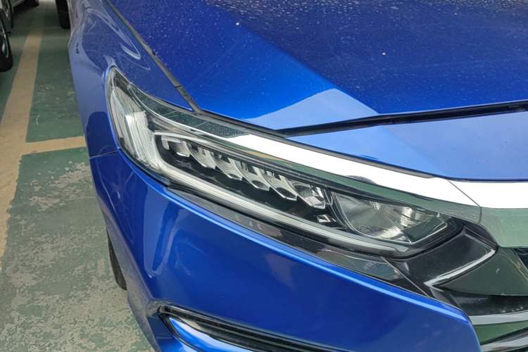 Used Honda Accord 2018 260TURBO Elite Edition China V Right Front Headlight