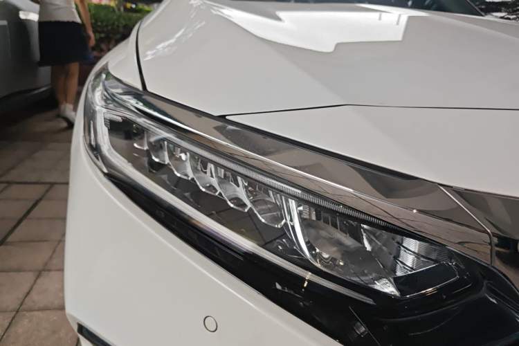 Used Honda Accord 2018 260TURBO Luxury Edition China VI Right Front Headlight