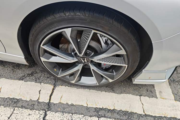 Used Honda Accord 2018 260TURBO Elite Edition China V Right Front Wheel Hub