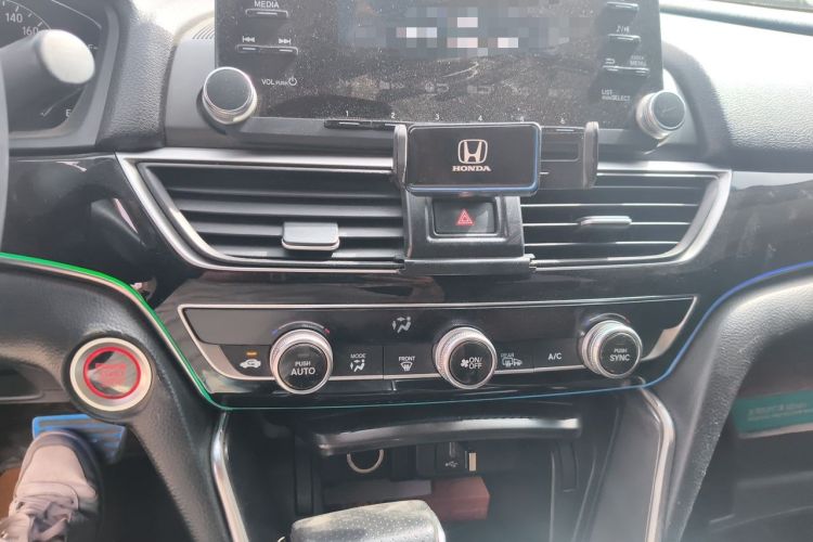 Used Honda Accord 2018 260TURBO Luxury Edition China V Emission Standard Audio And AC Panel