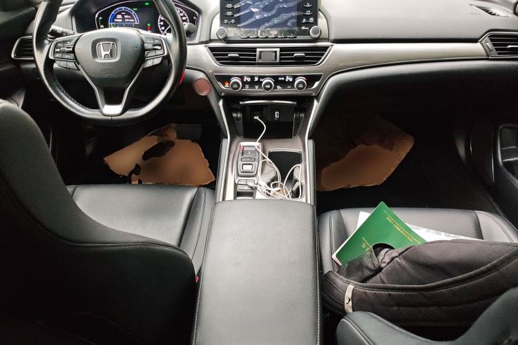 Used Honda Accord 2018 Rui Hybrid 2.0L Rui Ling Edition China VI Center Console