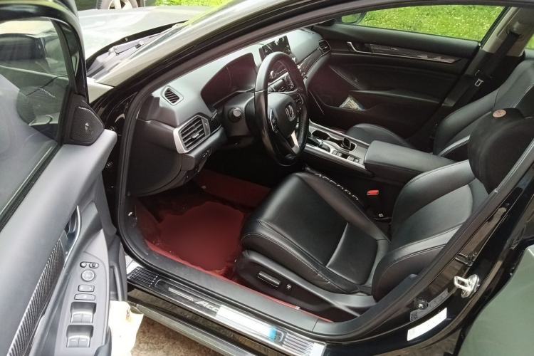 Used Honda Accord 2018 260TURBO Luxury Edition China V Emission Standard Driver Seat