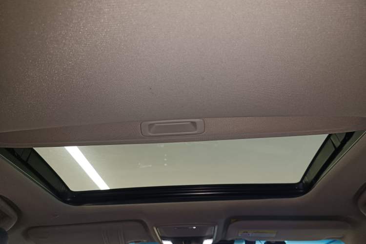 Used Honda Accord 2018 260TURBO Luxury Edition China VI Headliner