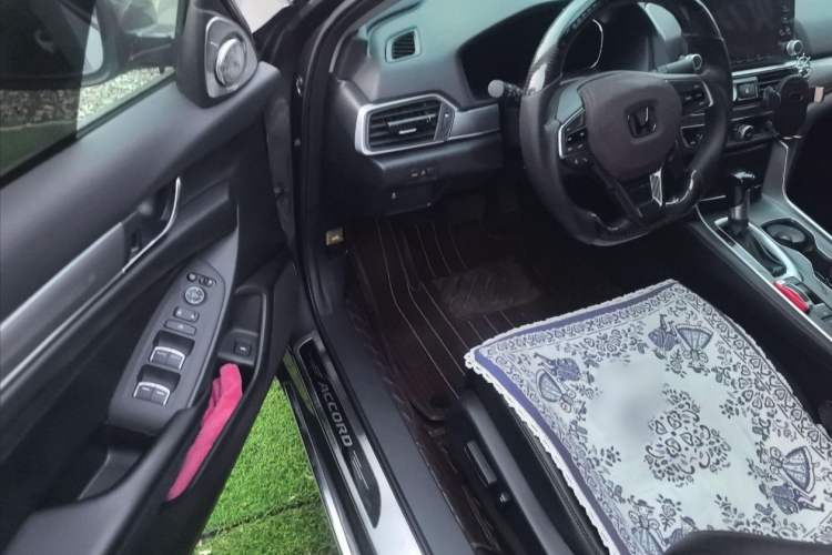 Used Honda Accord 2018 260TURBO Elite Edition China VI Interior 2