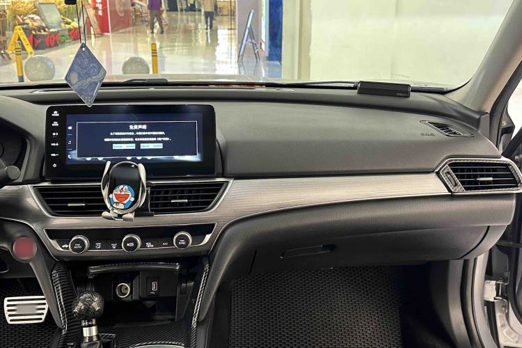 Used Honda Accord 2018 260TURBO Luxury Edition China VI Interior 6
