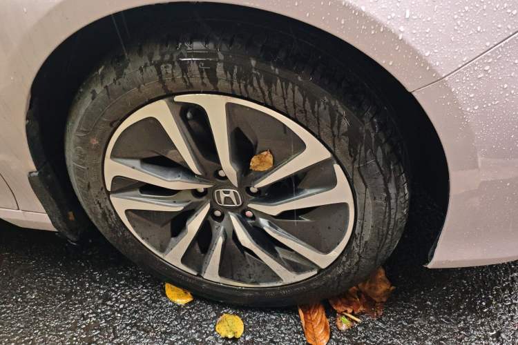 Used Honda Accord 2018 Rui Hybrid 2.0L Rui Ling Edition China VI Right Front Wheel Hub