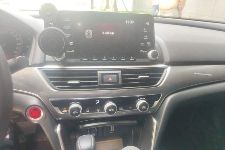 Used Honda Accord 2018 260TURBO Luxury Edition China V Emission Standard Audio And AC Panel