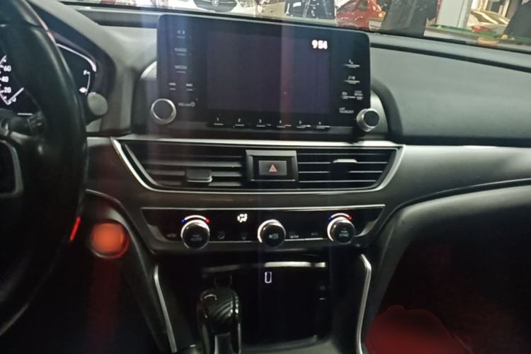 Used Honda Accord 2018 260TURBO Elite Edition China V Center Console