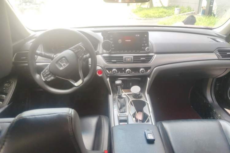 Used Honda Accord 2018 260TURBO Luxury Edition China V Emission Standard Center Console