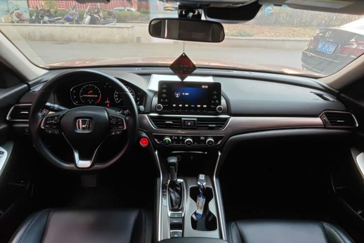 Used Honda Accord 2018 260TURBO Luxury Edition China V Emission Standard Center Console