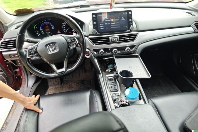 Used Honda Accord 2018 Rui Hybrid 2.0L Rui Ling Edition China VI Center Console