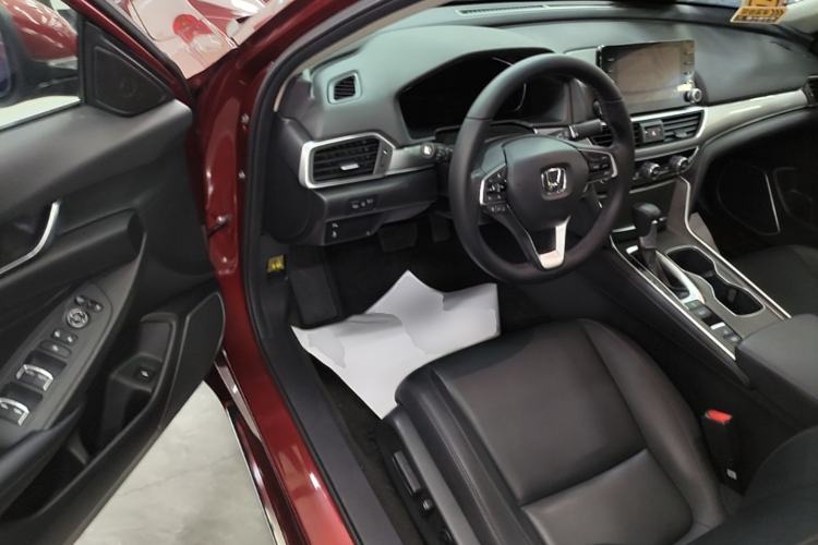 Used Honda Accord 2018 260TURBO Prestige Edition China VI Driver Seat