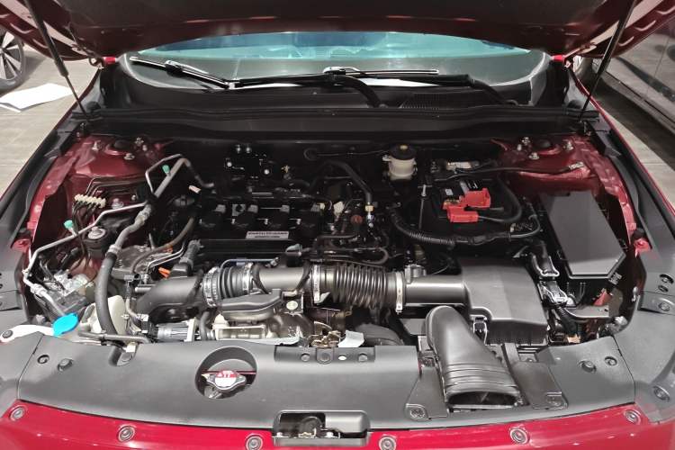 Used Honda Accord 2018 260TURBO Elite Edition China VI Engine Bay