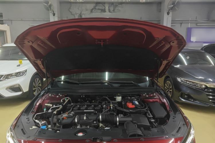 Used Honda Accord 2018 260TURBO Luxury Edition China V Emission Standard Engine Bay