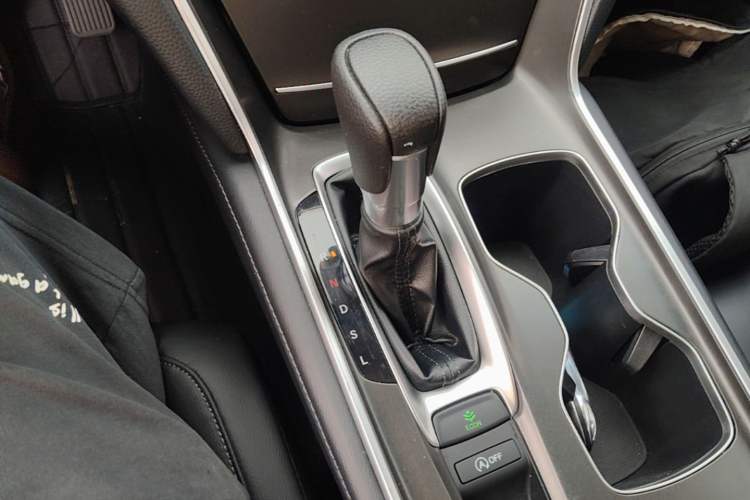 Used Honda Accord 2018 260TURBO Elite Edition China V Gear Lever