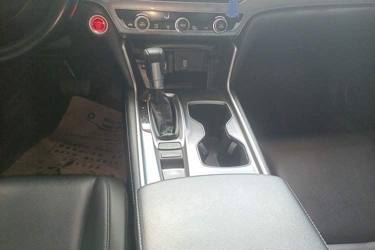 Used Honda Accord 2018 260TURBO Luxury Edition China VI Gear Lever
