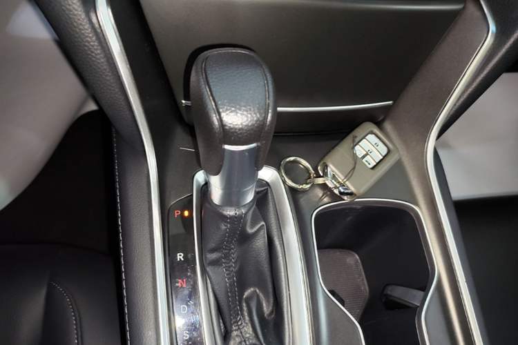 Used Honda Accord 2018 260TURBO Prestige Edition China VI Gear Lever