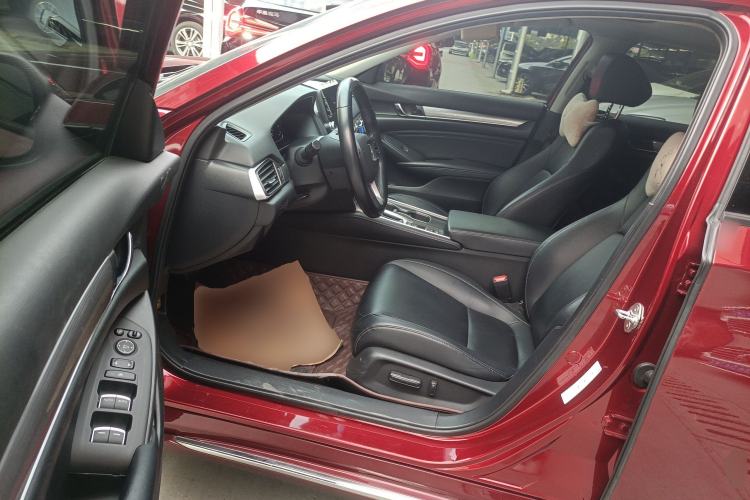 Used Honda Accord 2018 260TURBO Luxury Edition China VI Interior 3