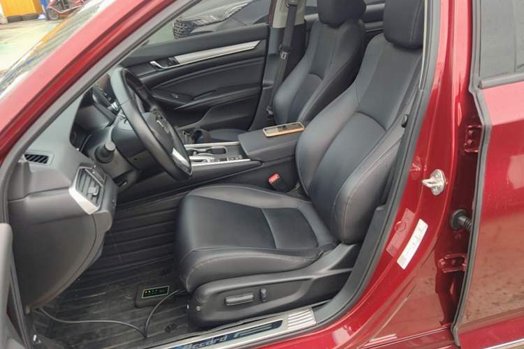 Used Honda Accord 2018 260TURBO Elite Edition China V Left Front Seat