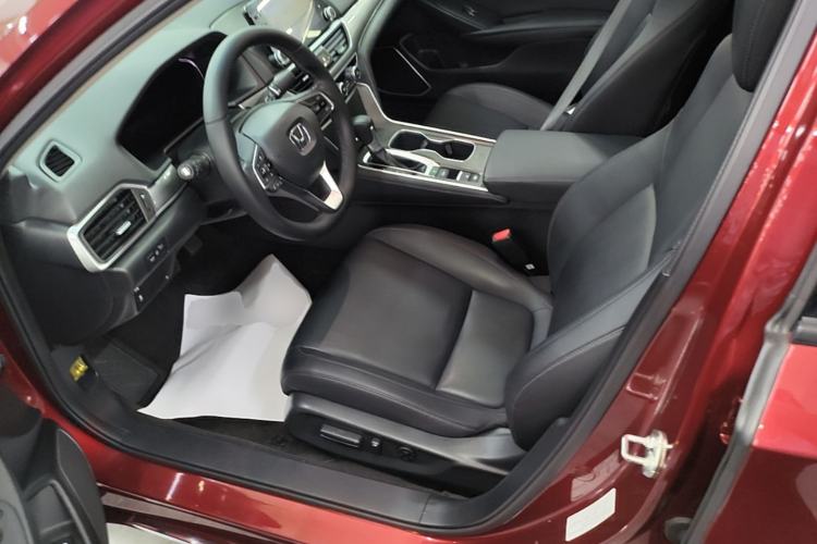 Used Honda Accord 2018 260TURBO Prestige Edition China VI Left Front Seat