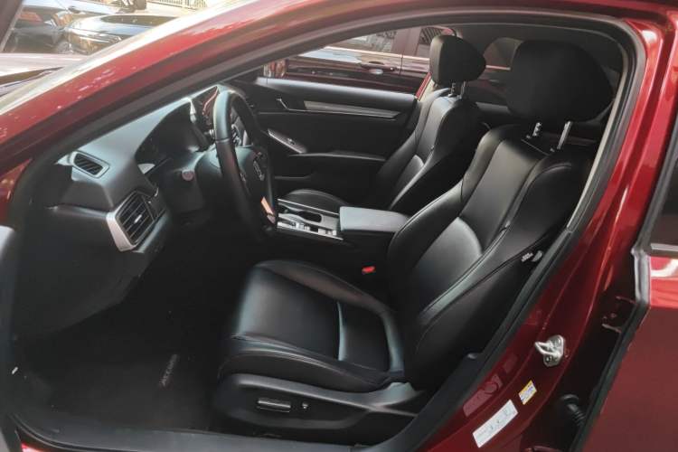 Used Honda Accord 2018 260TURBO Luxury Edition China V Emission Standard Left Front Seat