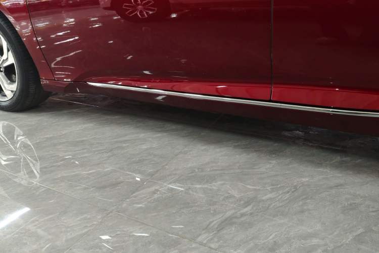 Used Honda Accord 2018 260TURBO Prestige Edition China VI Left Side Sill