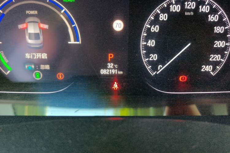 Used Honda Accord 2018 Rui Hybrid 2.0L Rui Zun Edition China V Odometer Close Up