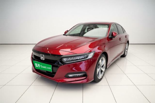 Honda Accord 2018 Rui Hybrid 2.0L Rui Zun Edition China V مستعملة