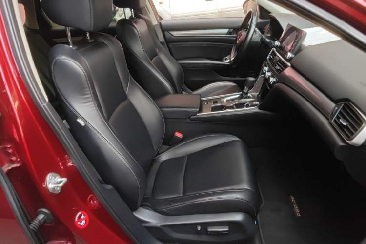 Used Honda Accord 2018 260TURBO Luxury Edition China V Emission Standard Right Front Seat