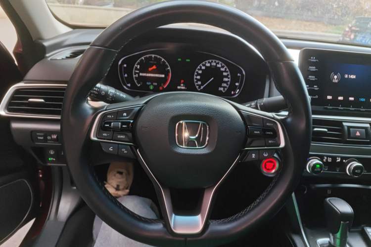 Used Honda Accord 2018 260TURBO Luxury Edition China V Emission Standard Steering Wheel