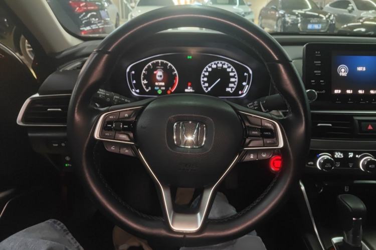 Used Honda Accord 2018 260TURBO Luxury Edition China V Emission Standard Steering Wheel