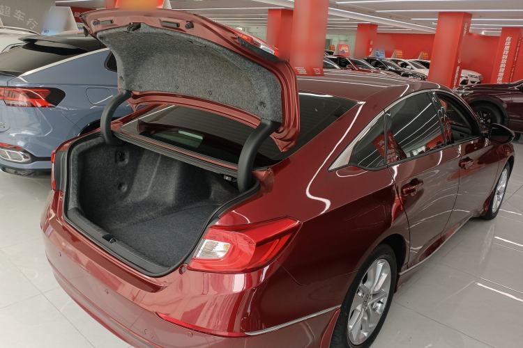 Used Honda Accord 2018 260TURBO Elite Edition China VI Trunk