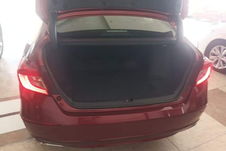 Used Honda Accord 2018 Rui·Hybrid 2.0L Rui Ku Edition China VI Trunk
