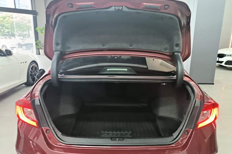 Used Honda Accord 2018 260TURBO Elite Edition China V Trunk