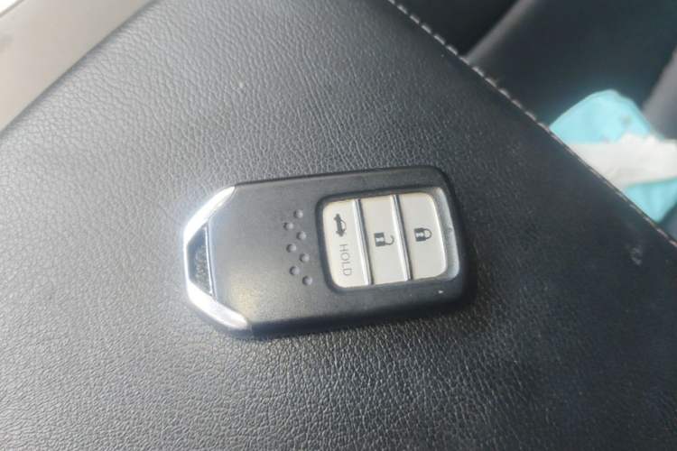 Used Honda Accord 2018 260TURBO Luxury Edition China V Emission Standard Vehicle Key