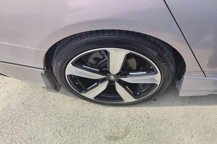 Used Honda Accord 2018 260TURBO Elite Edition China V Right Rear Wheel Hub