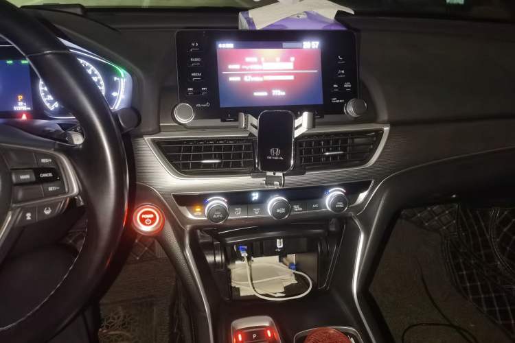 Used Honda Accord 2018 Rui Hybrid 2.0L Rui Ling Edition China VI Audio And AC Panel