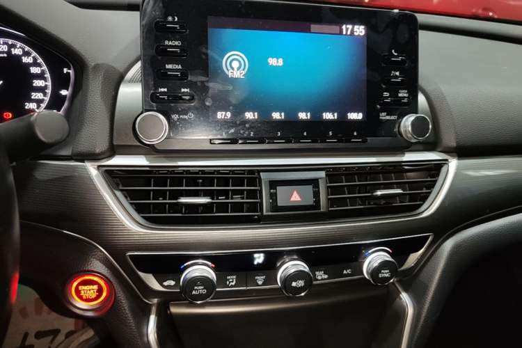 Used Honda Accord 2018 260TURBO Luxury Edition China VI Audio And AC Panel
