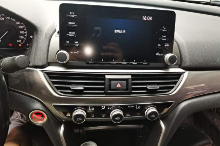 Used Honda Accord 2018 260TURBO Elite Edition China VI Audio And AC Panel