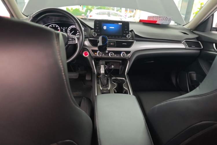 Used Honda Accord 2018 260TURBO Elite Edition China VI Audio And AC Panel